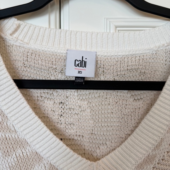 Cabi Lotus Pullover – Ivory Floral Open Knit – XS - Picture 2 of 4